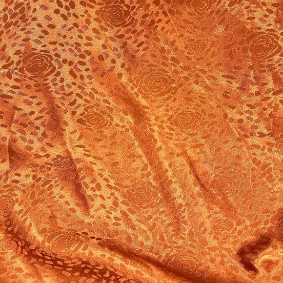 ASTR Cinched Open Back Satin Copper Rust Floral Rose Animal Ruffle Dress - Picture 10 of 13